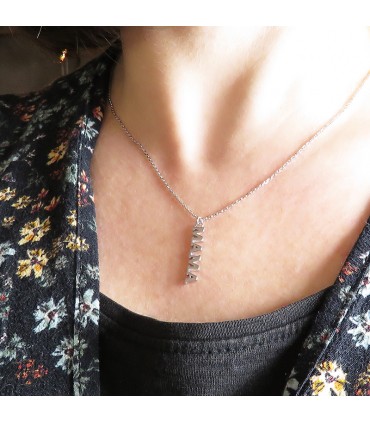 NECKLACE LETTERS MAMA