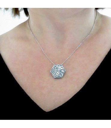 GAUDÍ HEXAGONAL TILE NECKLACE (PANOT GAUDÍ, BARCELONA )