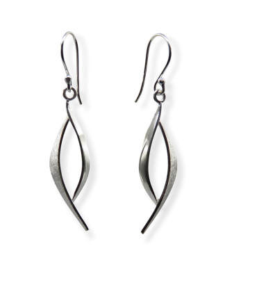 LONG EARRINGS WITH TWO TEXTURES